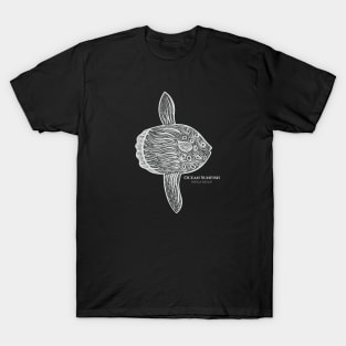 Ocean Sunfish with Common and Scientific Names - fish drawing T-Shirt